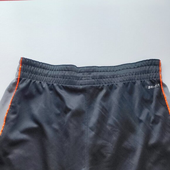 Nike active wear / basketball short men's size L black and grey - Picture 4 of 14
